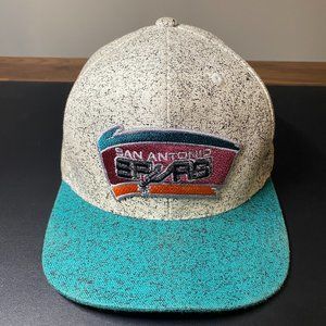 San Antonio Spurs Throwback Snapback Hat Mitchell & Ness